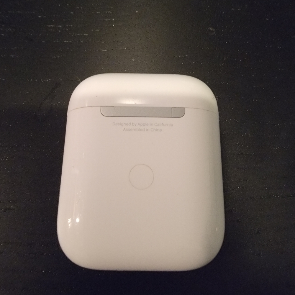 Airpods - Picture 3 of 4